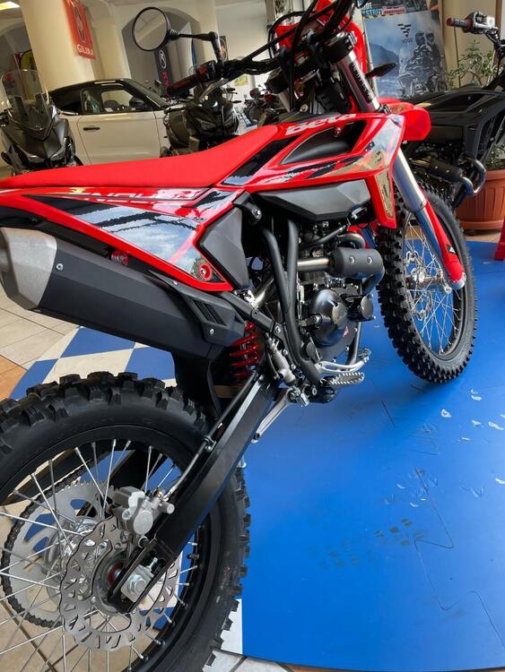 Betamotor RR 125 4T Enduro T (2025) (2)