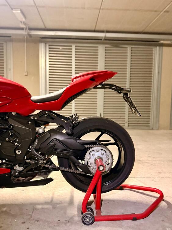MV Agusta F3 800 Rosso (2021 - 23) (4)