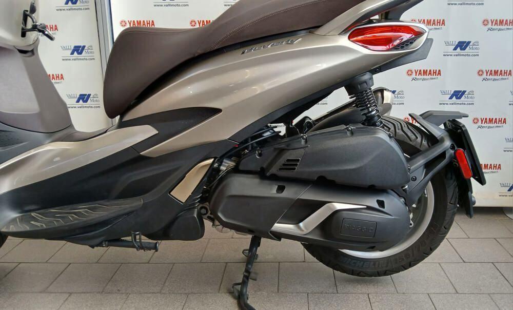 Piaggio Beverly 400 ABS-ASR (2021 - 24) (4)