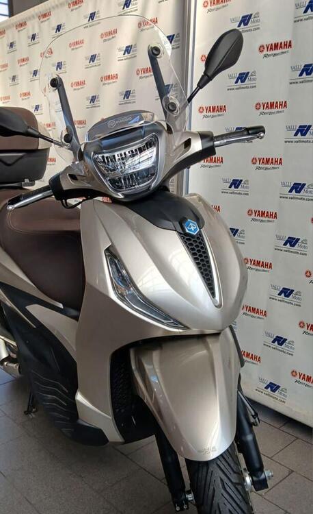 Piaggio Beverly 400 ABS-ASR (2021 - 24) (3)