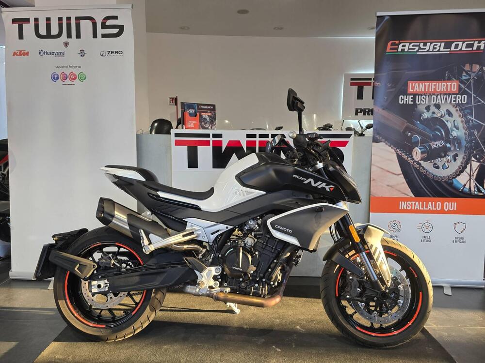 CFMOTO 800NK Advanced (2023 - 25)