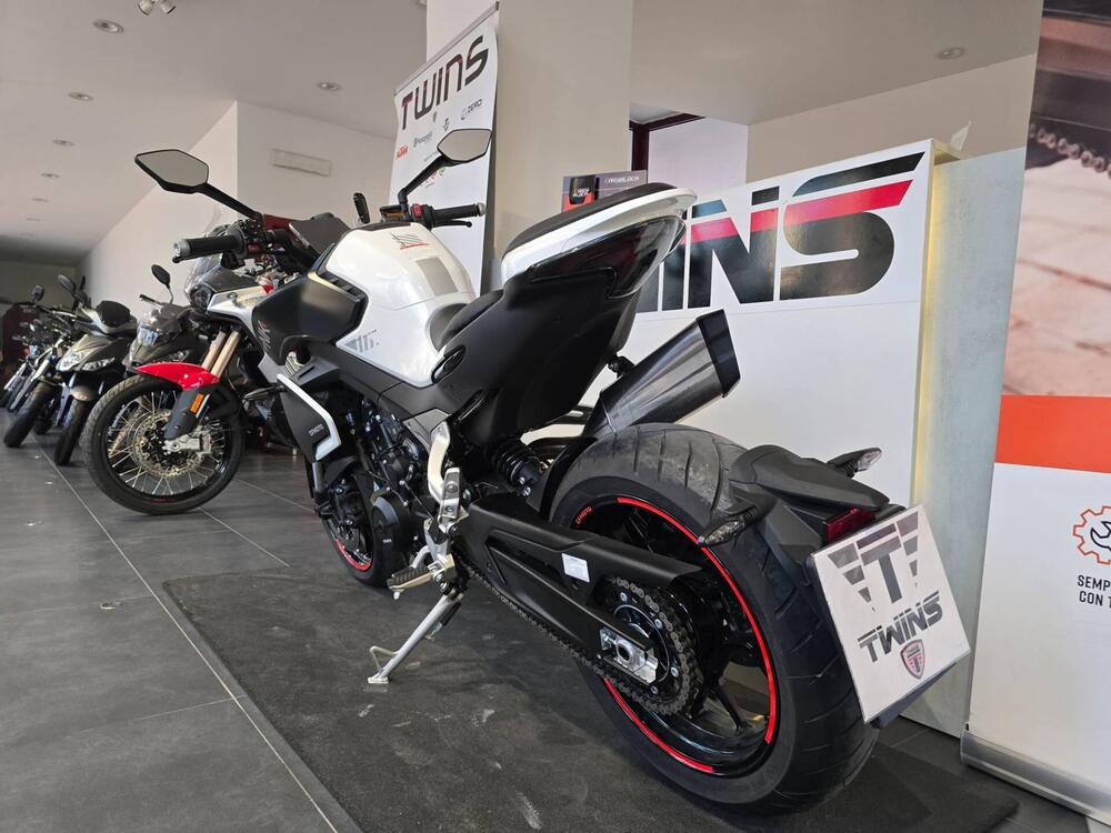 CFMOTO 800NK Advanced (2023 - 25) (5)