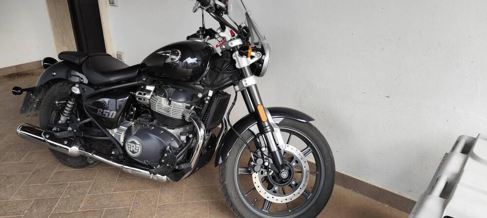 Royal Enfield Super Meteor 650 (2023 - 25) (3)