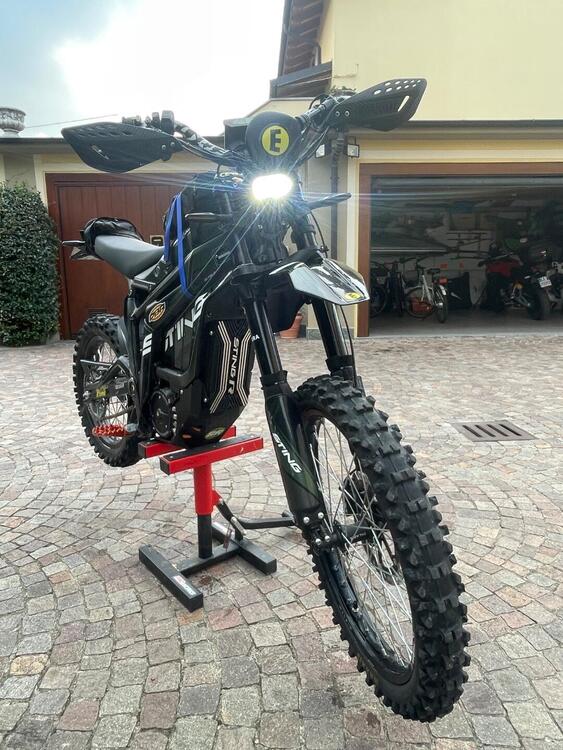 Talaria Moto Sting TL4000 R L1e (2023 - 25) (5)