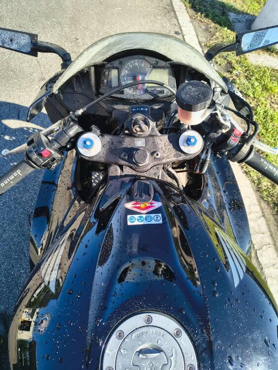 Honda CBR 600 RR (2009 - 12) (4)