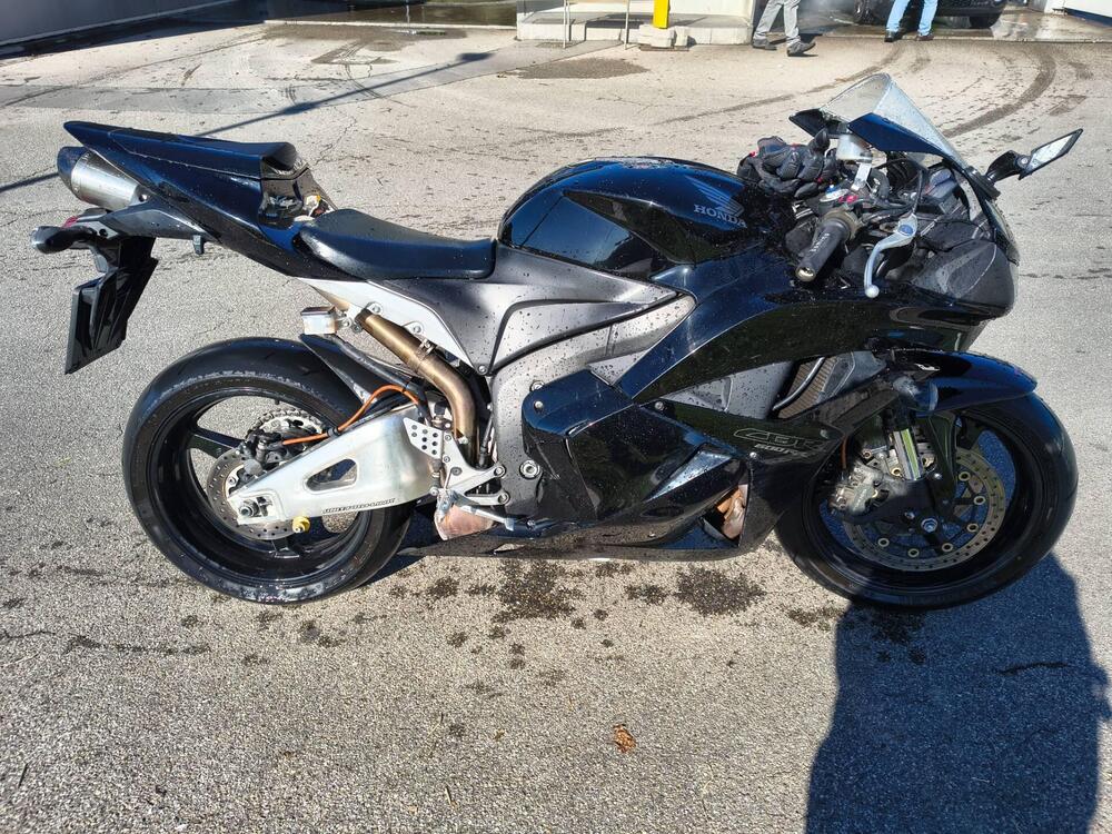 Honda CBR 600 RR (2009 - 12) (5)