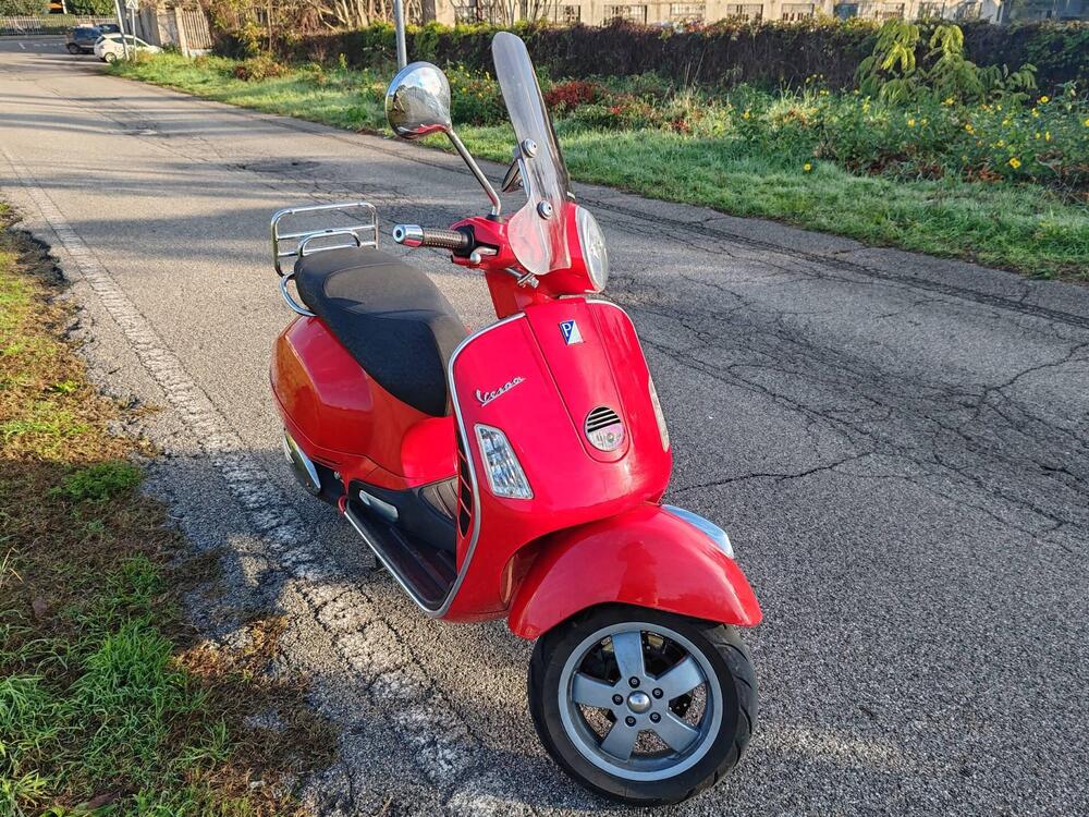 Vespa GTS 250 i.e. (4)