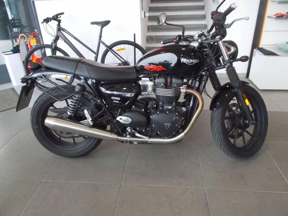 Triumph Speed Twin 900 (2023 - 24) (2)