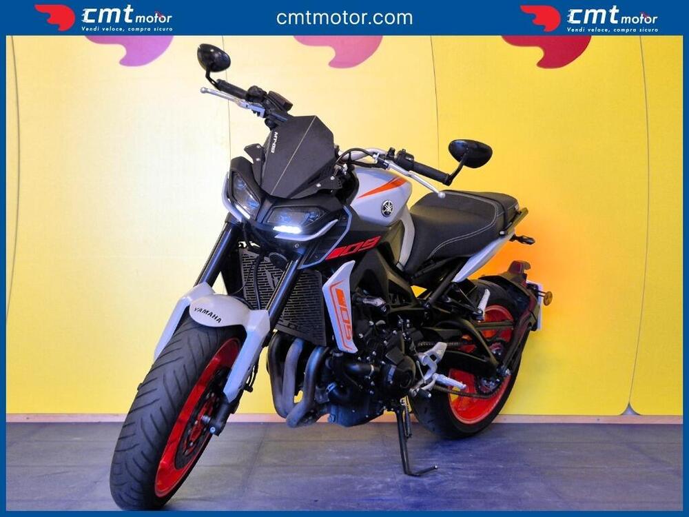 Yamaha MT-09 (2017 - 20) (2)