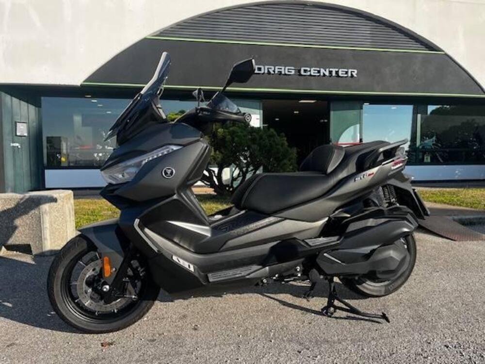 Voge Sfida SR4 MAX (2024 - 25)