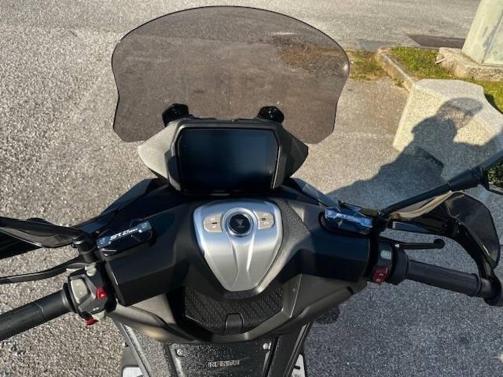 Voge Sfida SR4 MAX (2024 - 25) (2)