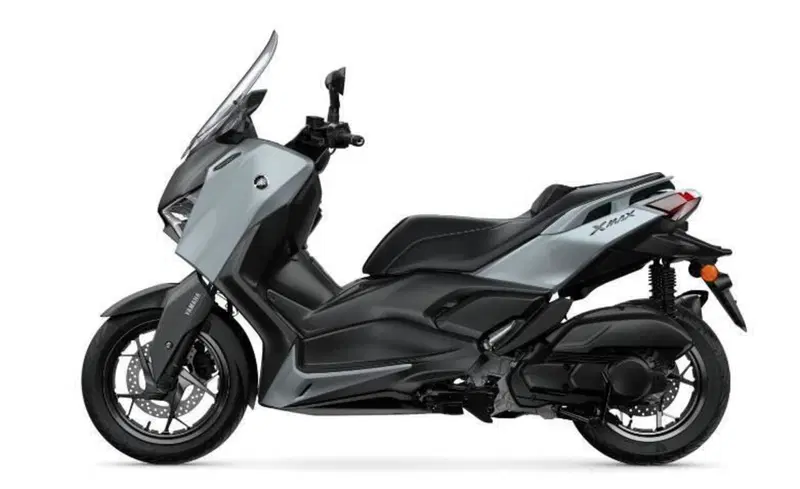 Yamaha X-Max 125 Tech Max+ (2025 - 26) (2)