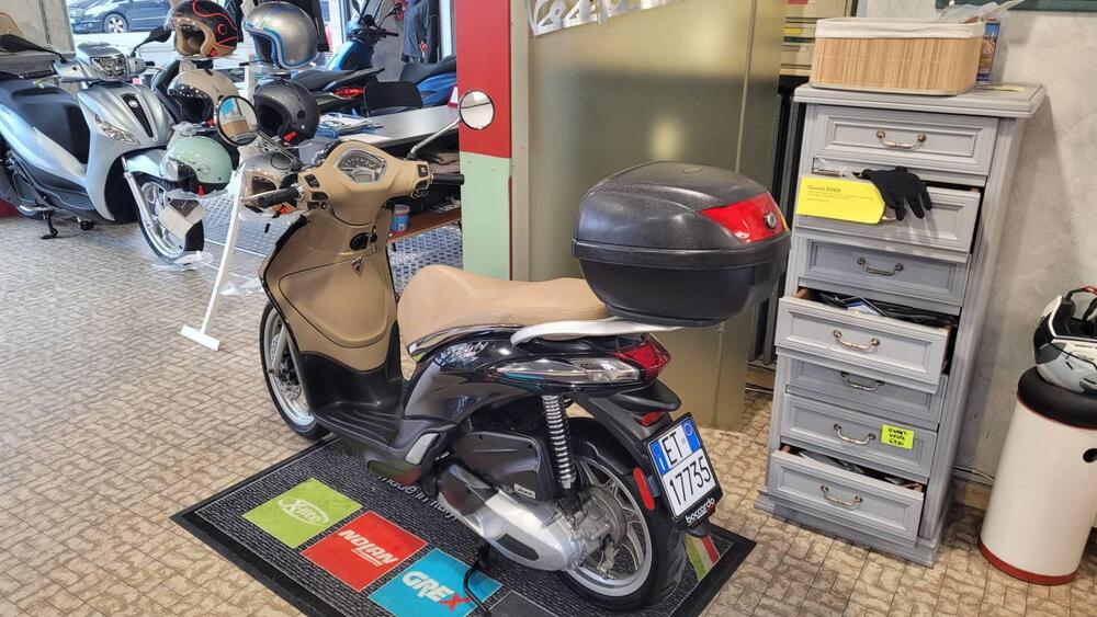 Piaggio Liberty 150 3V ABS (2021 - 24) (4)