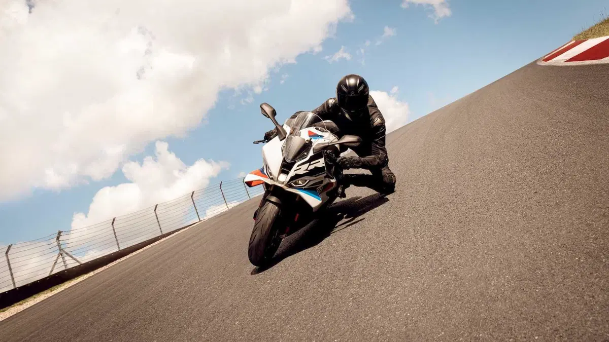 Nuovo ContiSportAttack 5: dalla pista alla strada