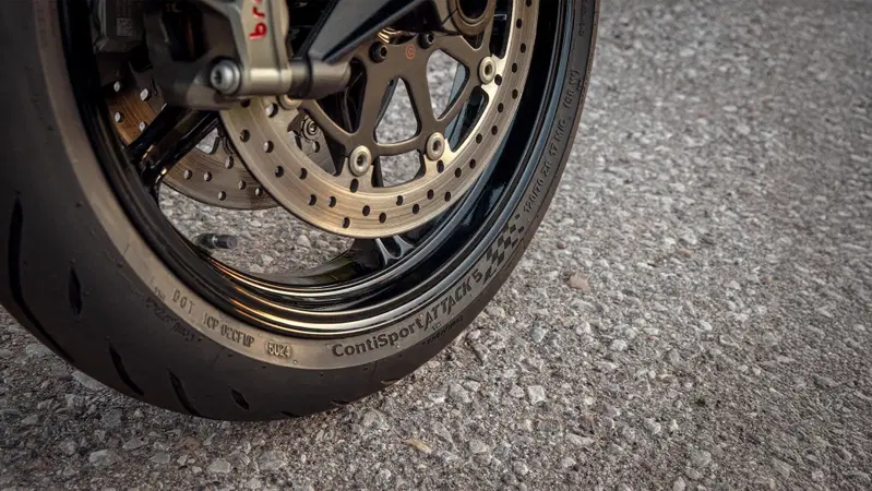 Nuovo ContiSportAttack 5: dalla pista alla strada