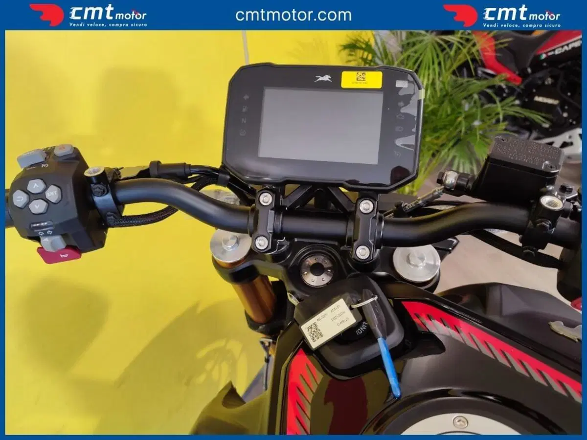 TVS Motor RTR 310 (2024 - 26) (5)