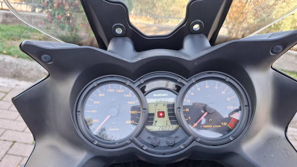 Suzuki V-Strom 650 (2008 - 11) (2)