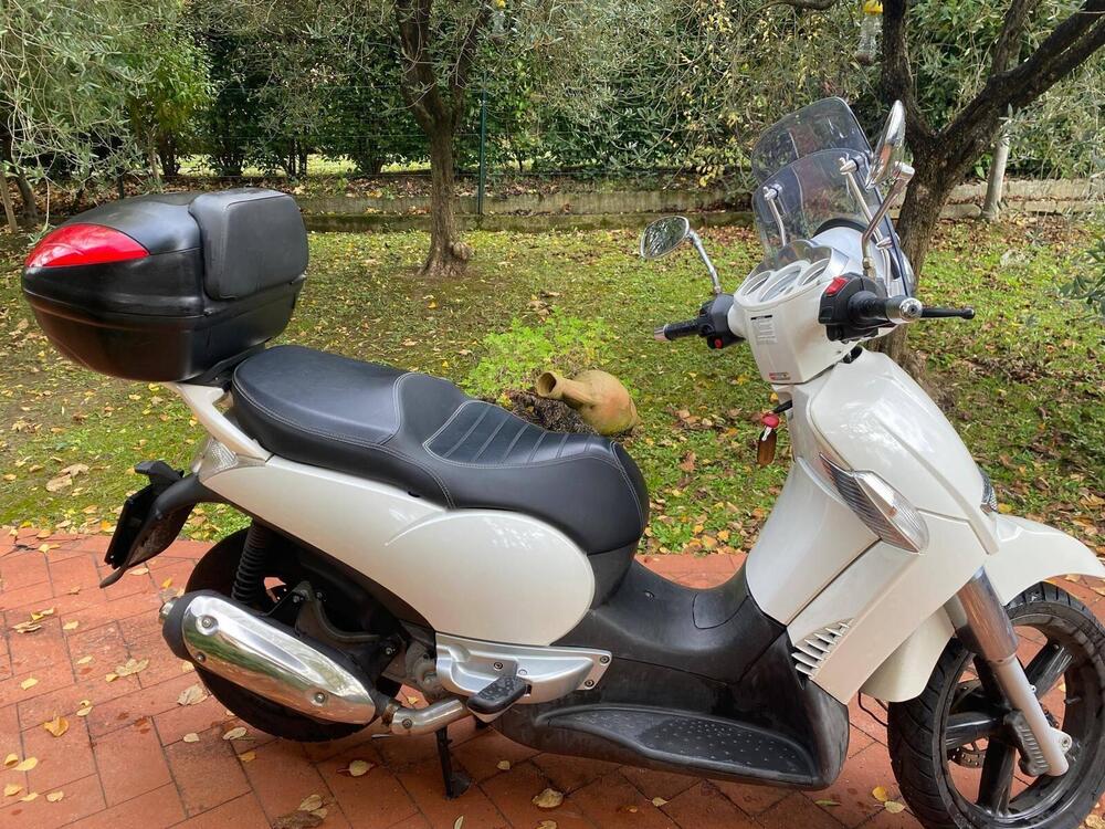 Aprilia Scarabeo 300 Special (2009 - 13)