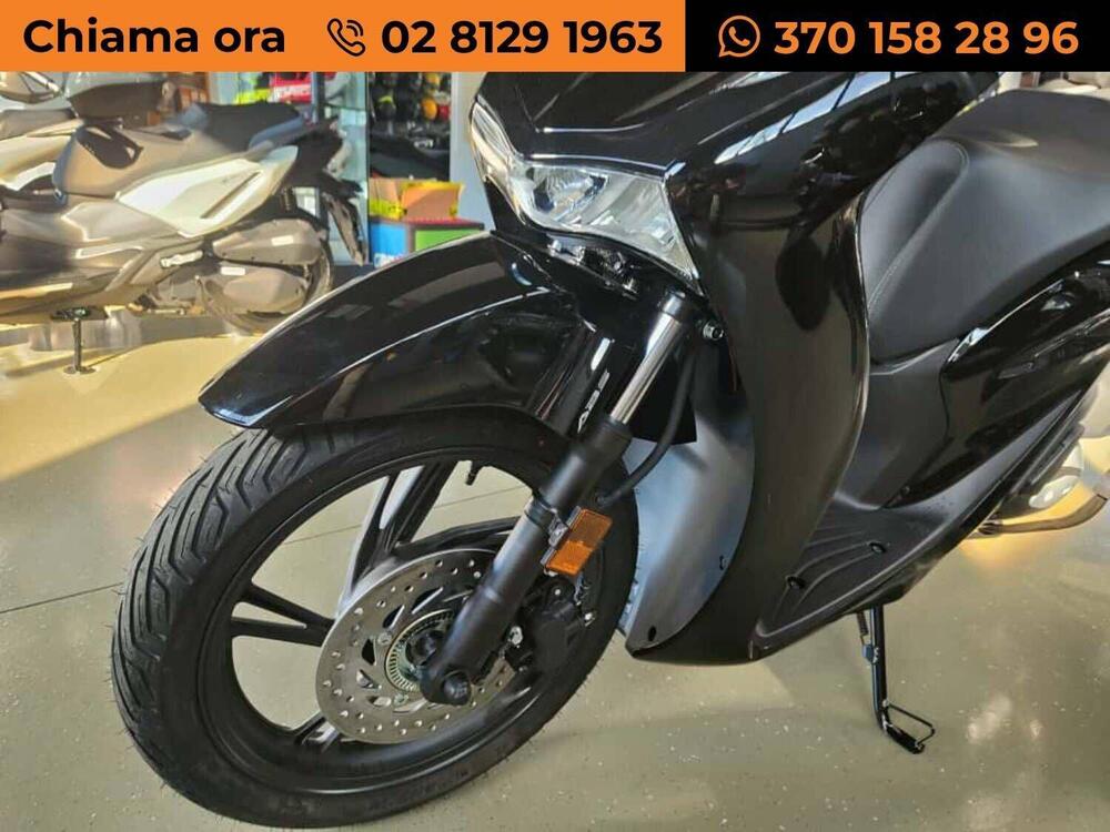 Honda SH 125i (2024 - 25) (4)