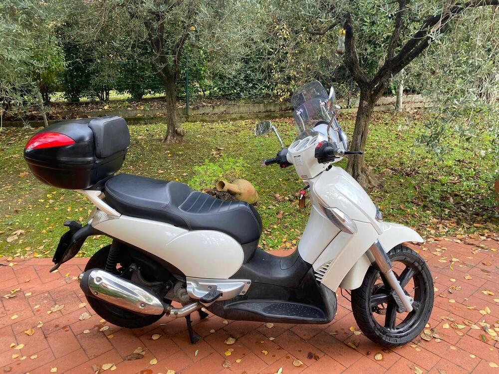 Aprilia Scarabeo 300 Special (2009 - 13) (5)