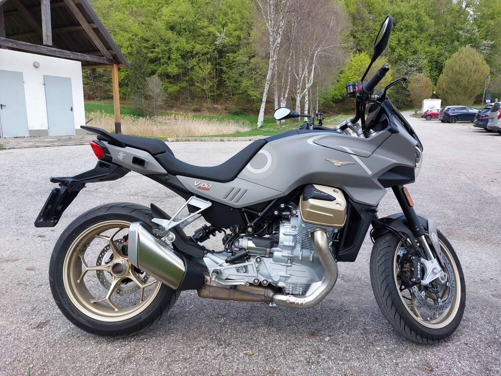 Moto Guzzi V100 Mandello Aviazione Navale (2023 - 24) (4)