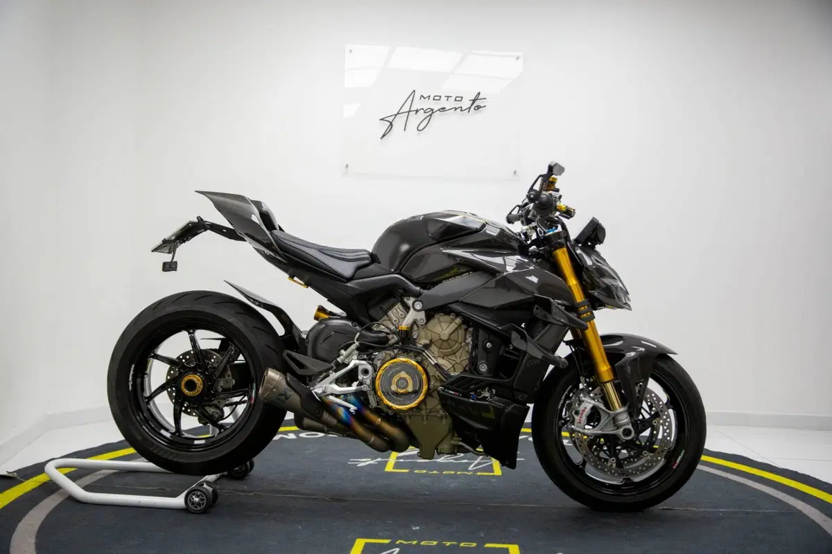 Ducati Streetfighter V4 1100 S (2021 - 22) (2)