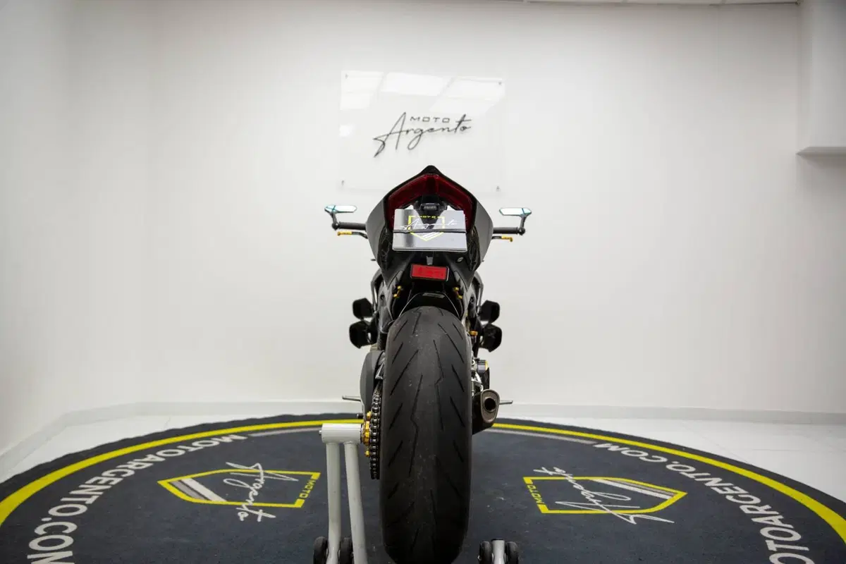 Ducati Streetfighter V4 1100 S (2021 - 22) (4)