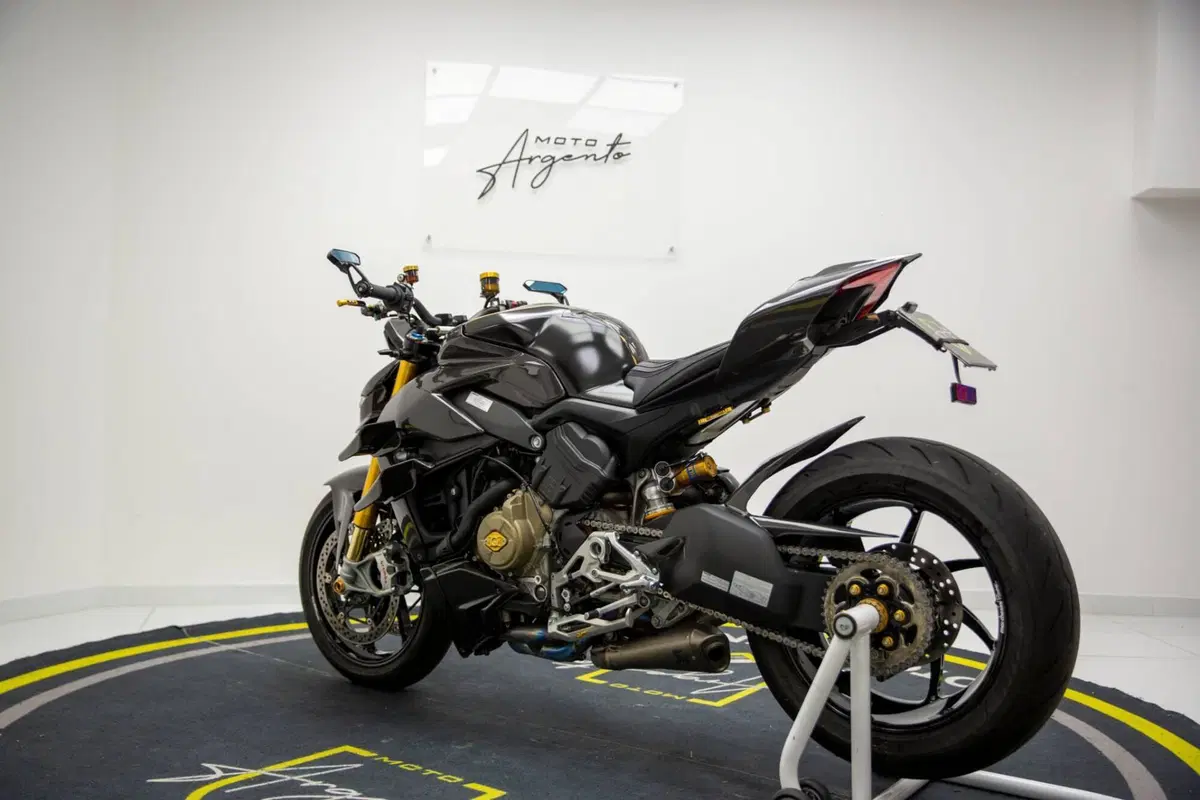 Ducati Streetfighter V4 1100 S (2021 - 22) (5)