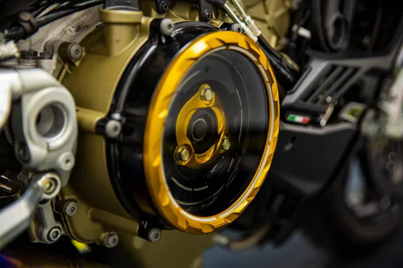 Ducati Streetfighter V4 1100 S (2021 - 22) (12)