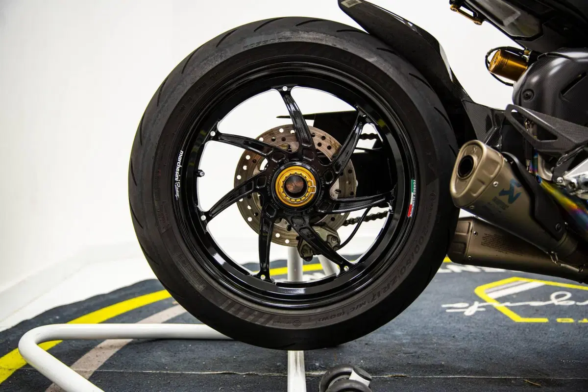 Ducati Streetfighter V4 1100 S (2021 - 22) (17)