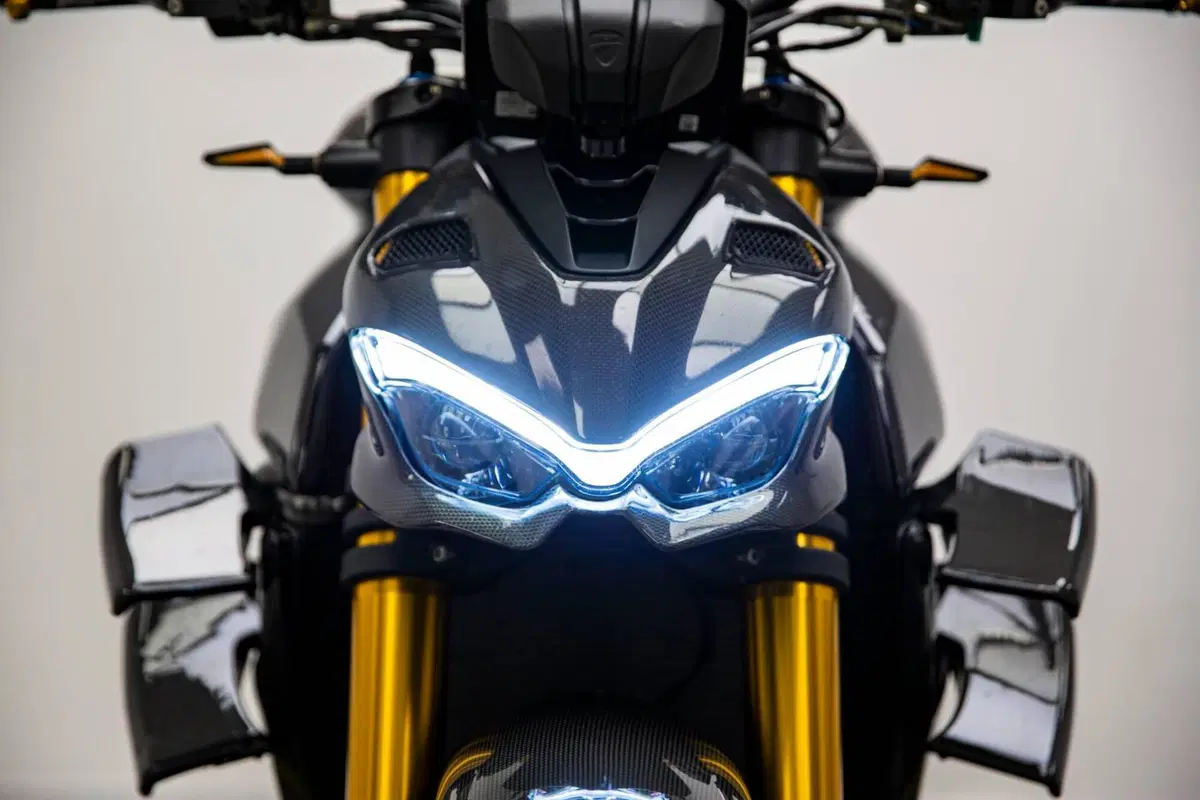 Ducati Streetfighter V4 1100 S (2021 - 22) (18)