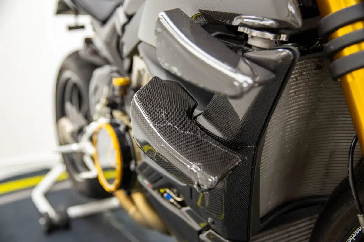 Ducati Streetfighter V4 1100 S (2021 - 22) (19)