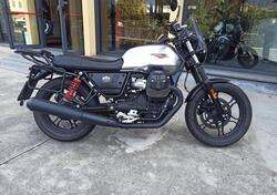 Moto Guzzi V7 III Stone S (2020) usata