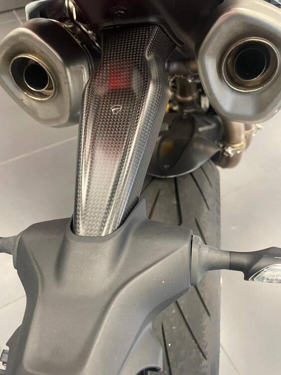Ducati Hypermotard 950 RVE (2022 - 25) (4)