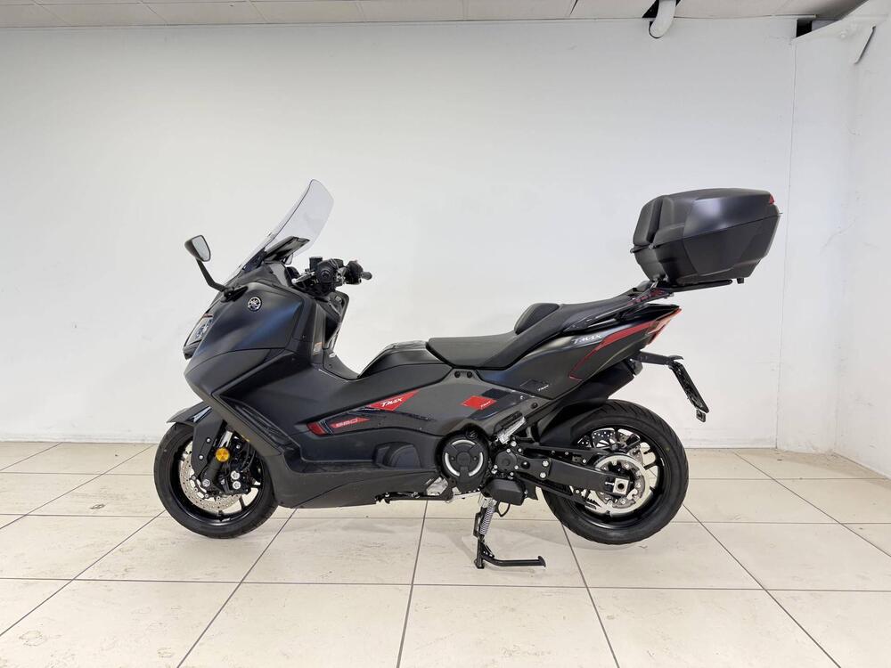 Yamaha T-Max 560 (2022 - 24) (4)