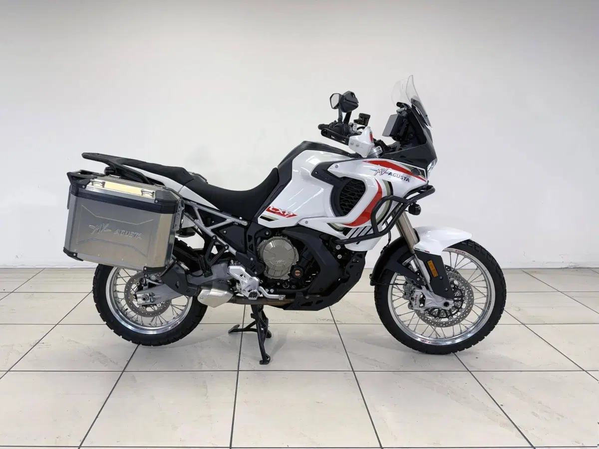 MV Agusta LXP Orioli (2024 - 26)