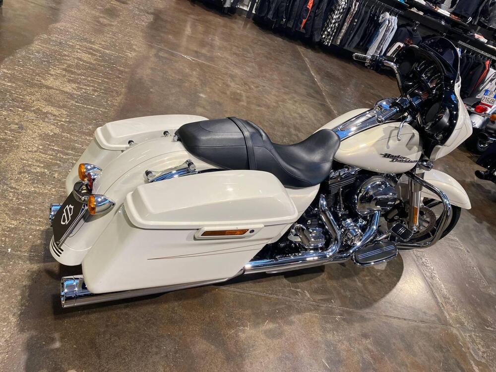 Harley-Davidson 1690 Street Glide Special (2014 - 16) - FLHX (4)