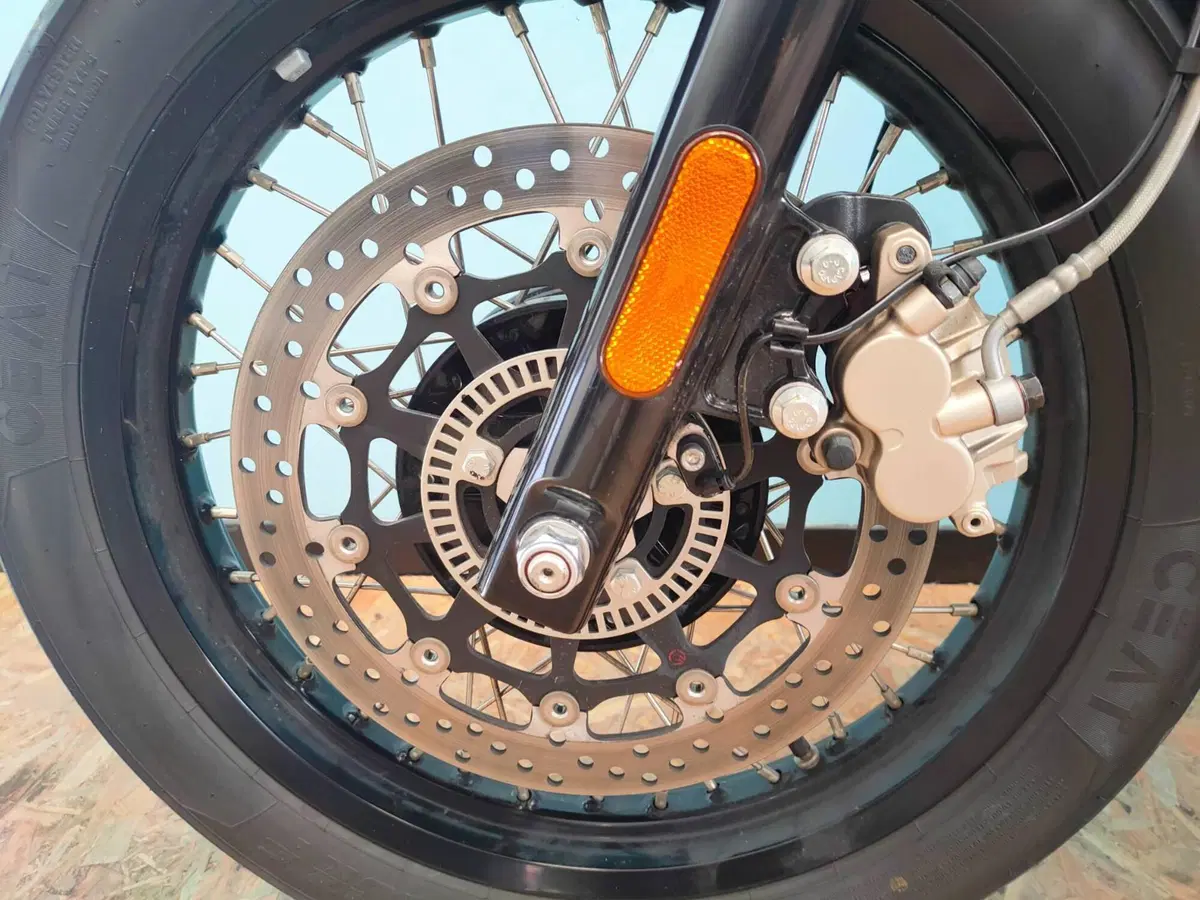 Royal Enfield Interceptor 650 (2021 - 26) (19)