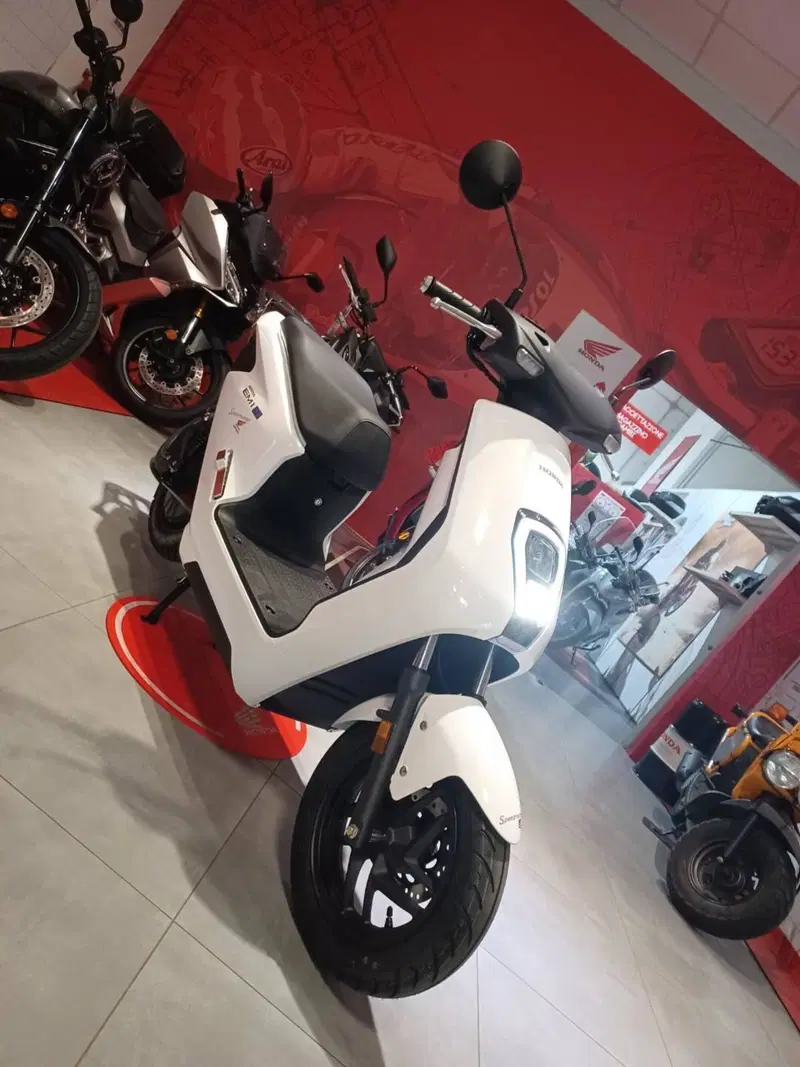 Honda EM1 e (2023 - 26) (3)