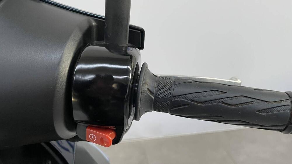 Kymco Agility 50 R16 + (2021 - 25) (5)