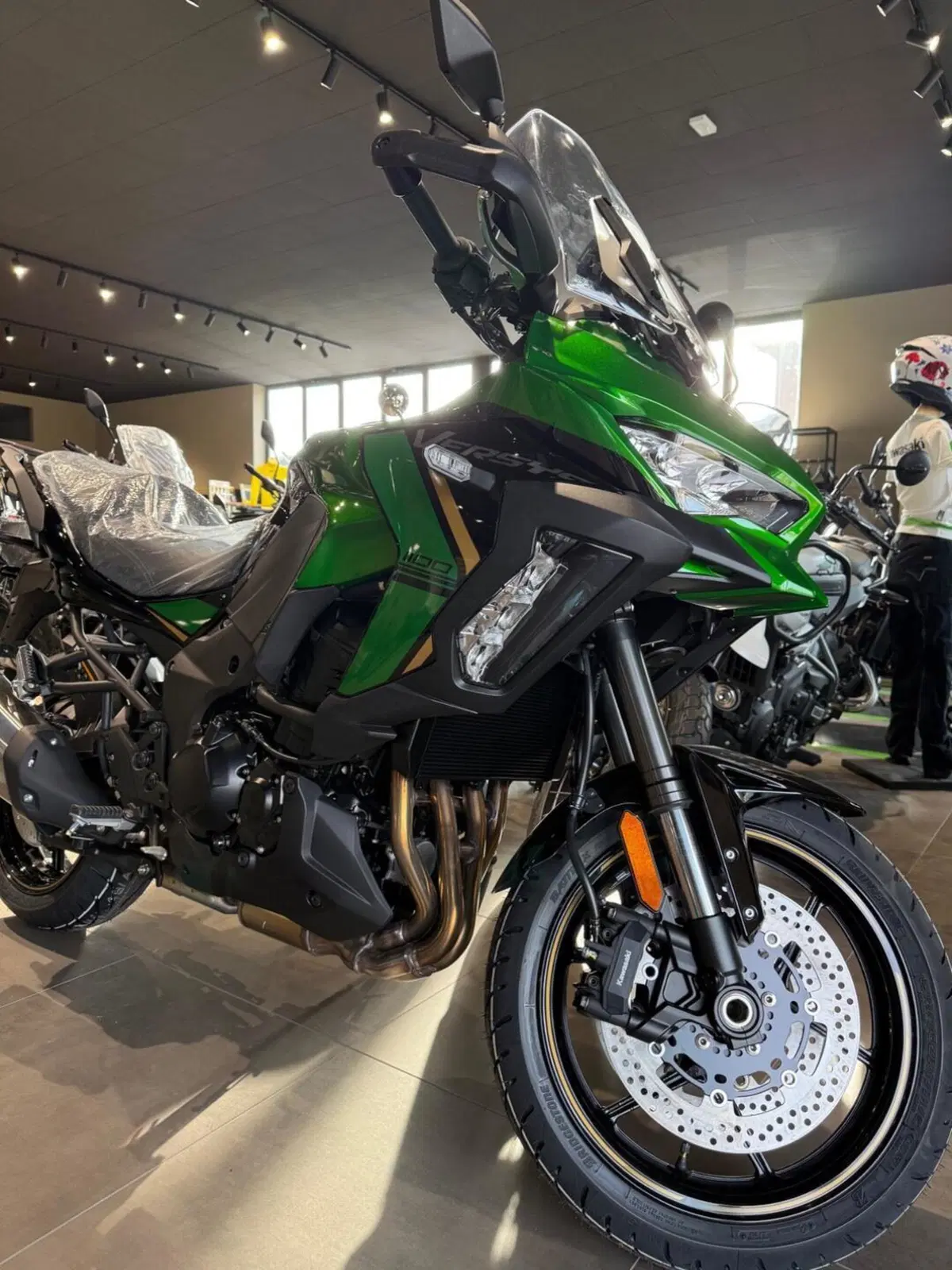 Kawasaki Versys 1100 SE (2025 - 26) (2)