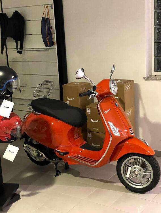 Vespa Primavera 125 (2024 - 25) (2)