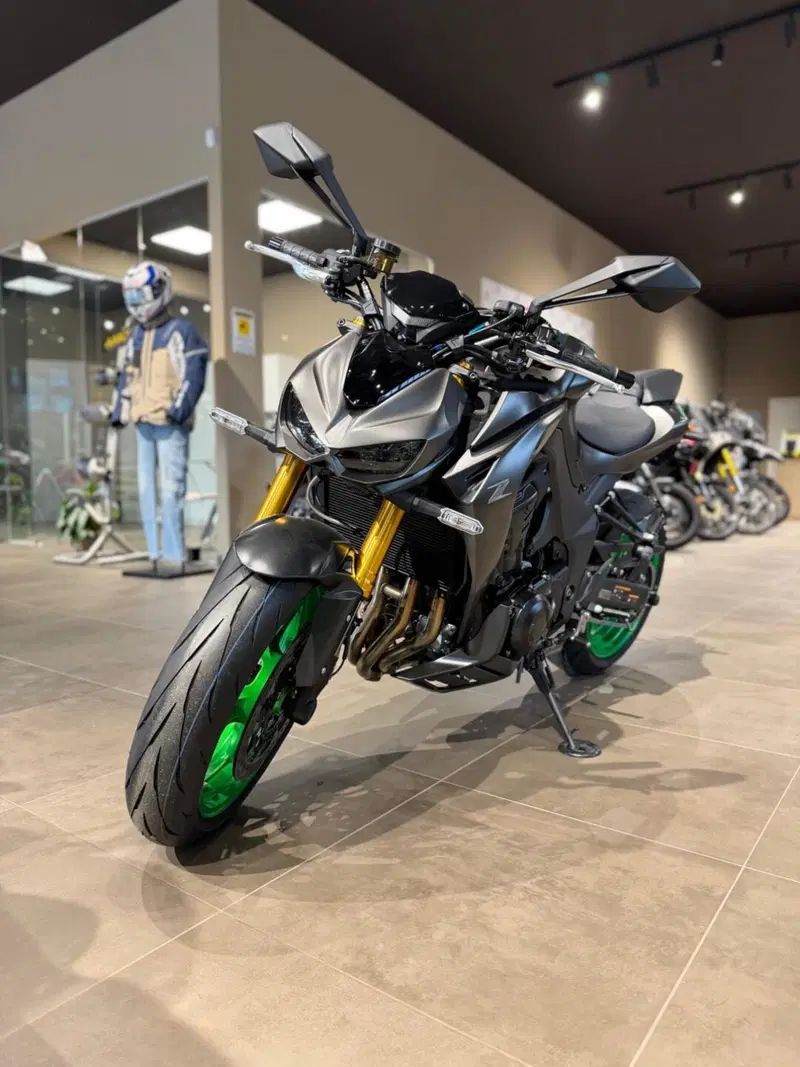 Kawasaki Z 1100 SE (2026) (3)