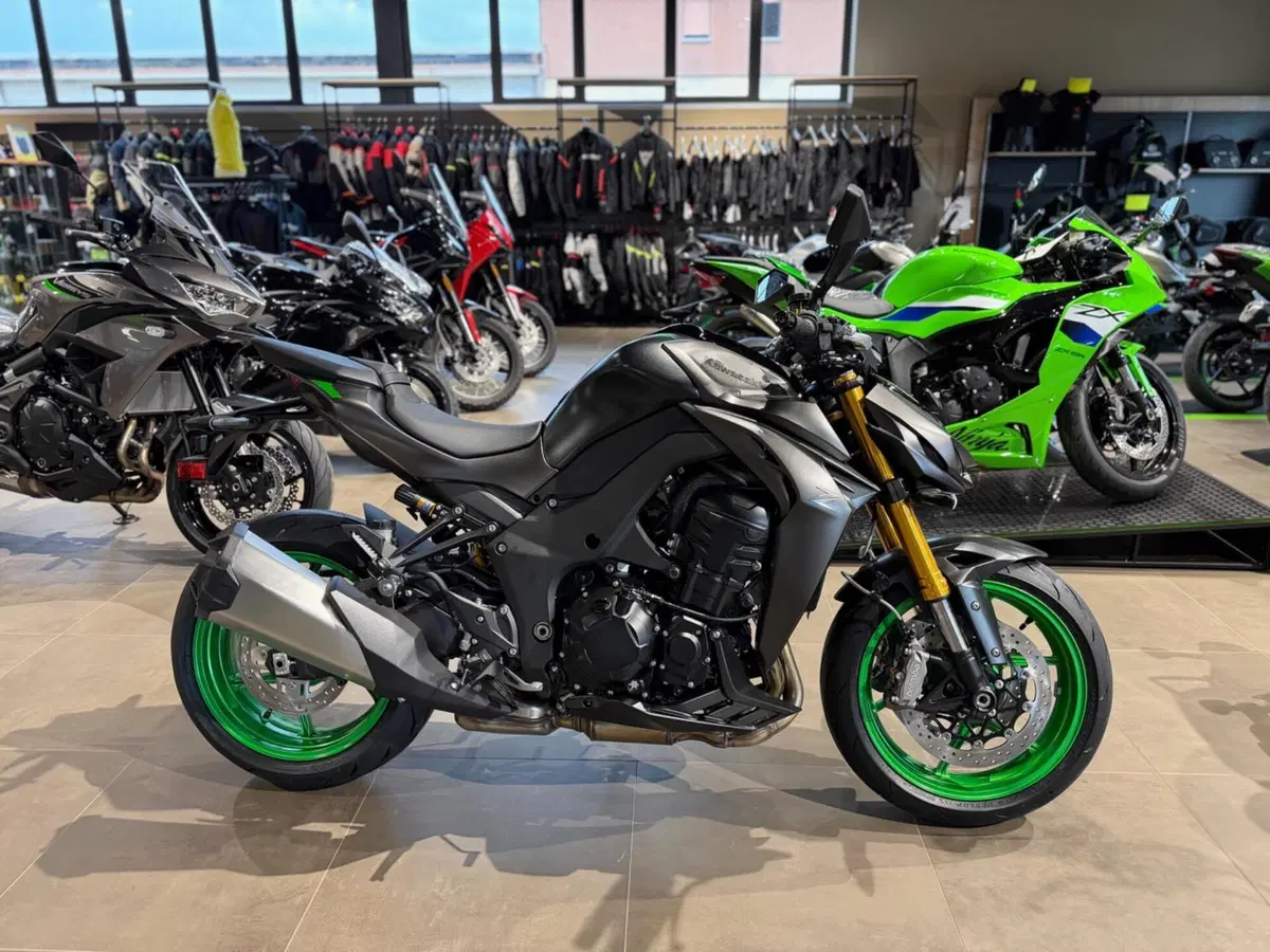 Kawasaki Z 1100 SE (2026) (2)