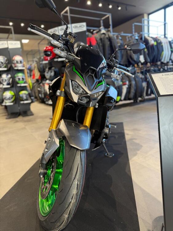 Kawasaki Z 900 SE (2025 - 26) (5)