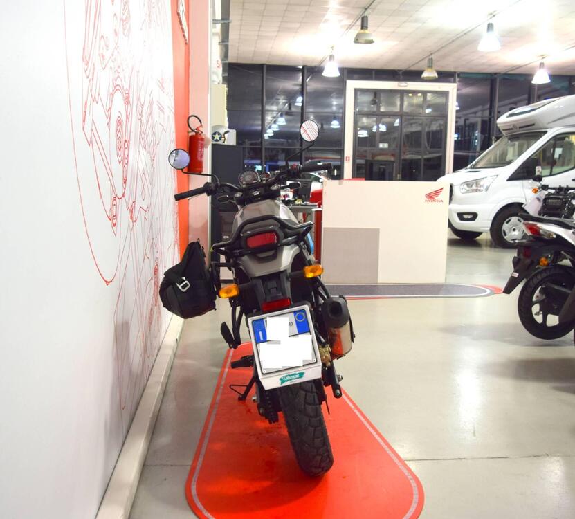 Royal Enfield Himalayan 411 (2021 - 24) (5)