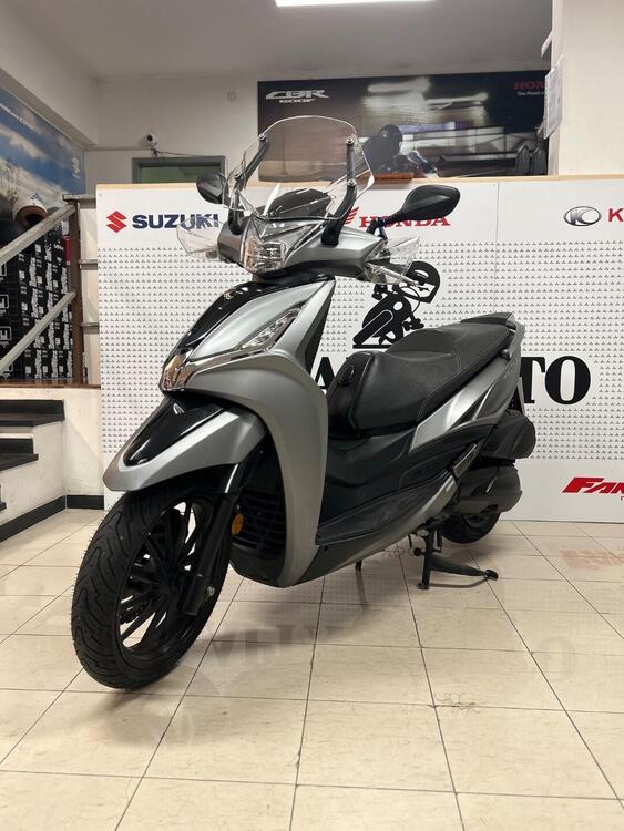 Kymco Agility 300i (2021 - 25) (3)