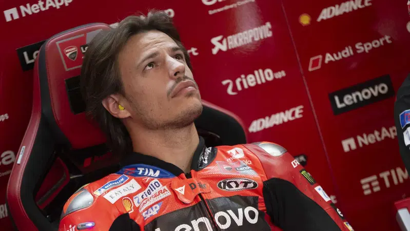 MotoGP 2025. GP del Portogallo. Nicol&ograve; Bulega e il suo primo giorno in MotoGP: "Avevo brutti ricordi di quando me ne sono andato, ma sono maturato"
