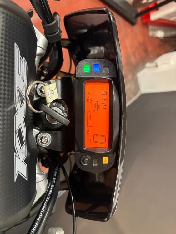 Kl KXE 125 Motard (2022 - 24) (3)