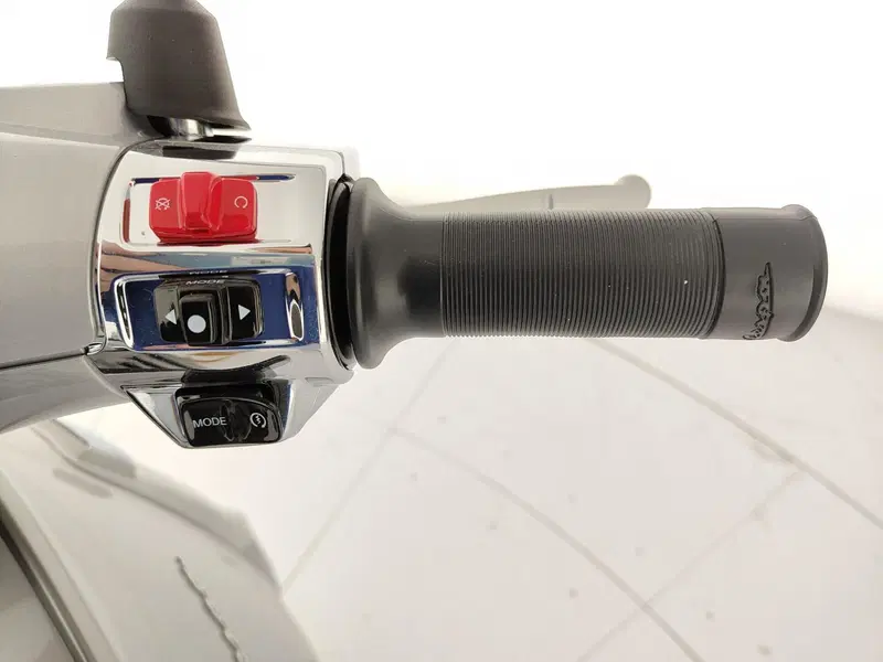 Vespa Primavera 125 Tech (2024 - 25) (11)